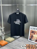 香奈儿 胖哥哥福利可以穿到220斤 最新半袖T恤 精选Zp定织定染高密度丝光棉面料，布纹清晰 手感柔软舒适 原版工艺 合身版型 码数：M-6Xl
