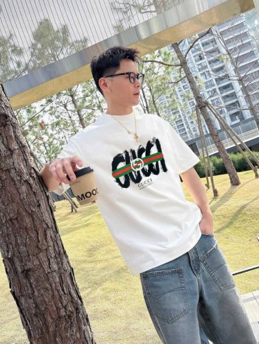 Gucci 古奇 2025年春夏新品上新 三标齐全 丝光棉圆领短袖T恤 好货不用过多介绍 看细节 专柜码数：M-Xxxl 175 140建议L