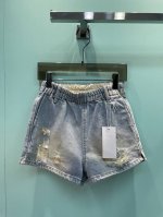新品上新 Mm6 2025春夏新品破洞做旧短裤管网款 采用赛络纺面料，俗称软牛仔，高端品质，顶级版本五金Yb定制，双重酵素洗水固色，做工精细，高端品质，版型超级