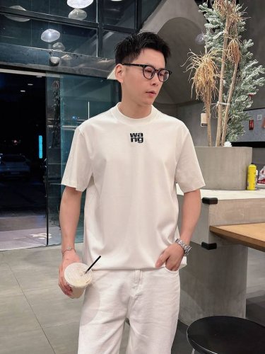 Jf58001大王短袖系列 季度：2025春夏 颜色：黑色 白色 玛瑙灰 石墨灰 尺码: M-5Xl 版型：微阔版型 克重：220克重 兰精莫代尔面料 成份：1