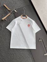 P220 H 2025Ss春夏最新款圆领时尚短袖T恤，官网同步，专柜纯棉面料！贴肤舒适，耐看又好穿，经典简约Logo设计，原厂工艺一丝不苟，型男必备单品 码数M