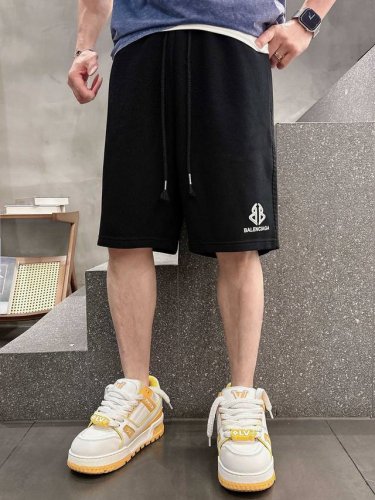 Balenciaga 顶级货品 2025夏季新款休闲短裤 品牌经典Logo休闲裤 定制面料 舒适度极好 手触感强烈 辨识度极高 完美品相工艺 尺码 M-3Xl