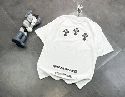 潮牌 克罗心贴布刺绣情侣款短袖T恤！ 240G双纱潮牌专用棉，纹理清晰，质感满满，同缸定染1×1无色差精密纯棉螺纹，层搭叠穿，自留好货，强烈推荐~所有的辅料全
