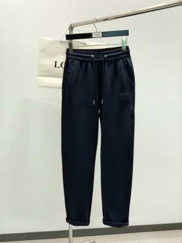 loewe 罗意威，2025春季最新款，时尚休闲裤，原单狠货，简约舒适，版型不挑人，采用进口原版面料，舒适度极佳，顶级刺绣工艺字母图案Logo，原版五金辅料装饰