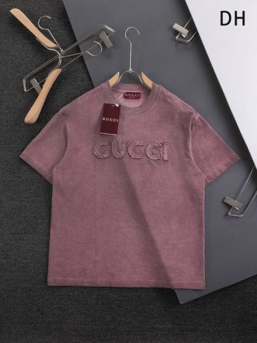 Gucci 古驰 酷奇 Gucci 微宽版型 S-Xl 25Ss Gucci ｜独家定制 专柜同款 重工艺洗水 简约字母贴布刺绣Logo显得更加靓丽精美工艺圆领