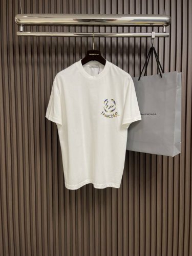 Moncler 蒙口2025Ss夏季新款涂鸦提花圆领短袖T恤 采用原版260G 螺纹同缸定染零色差 全新定制辅料 独家品质区别通货 欢迎对比。尺码：M-Xxl