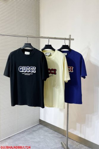 l724 Gu Gucci古驰 25Ss 重影字母印花短袖 面料采用265克平纹32支双股双纱紧密赛络纺进口“福原”牌大圆机织造而成，双面做蚀毛无尘处理，面部蚀