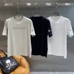 蒙家 蒙口短袖 胸前立体的“Moncler”字样，设计感满满，彰显品牌格调 袖口处的品牌标识，精致又亮眼，细节之处尽显品质。 面料亲肤柔软，M-2Xl 隔天