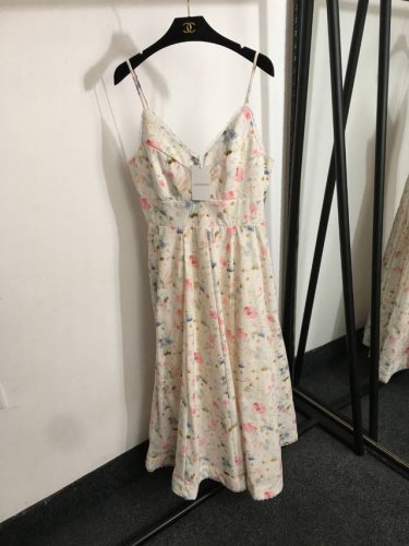 款号20252546 Zimmermann新款 优雅气质小碎花 蕾丝边抹胸吊带连衣裙，杏色，S-Xl， M码；胸围84，腰围74，长118