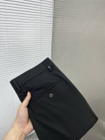 Fendi芬迪 2025Ss新款原单爆款休闲裤西裤 超级定制款 原版五金 超级重工工艺 版型超赞，细节做工无可挑剔！款式不挑人，做工高档，超强好货不等人，看中赶