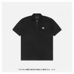 Prada 普拉达 25Ss 金属三角标半拉链Polo短袖 客供定织面料250G长绒棉双面珠地，正面珠地纹理内里是特有的平纹亲肤面微弹力，上身舒服，穿着体验非