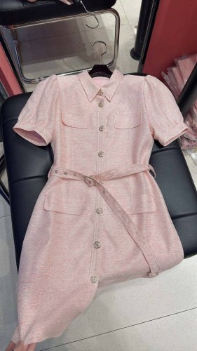 chane*腰带连衣裙 版型收腰设计 细节处彰显品质完美修饰体型曲线 上身美到爆的粉色 码数36 38 40