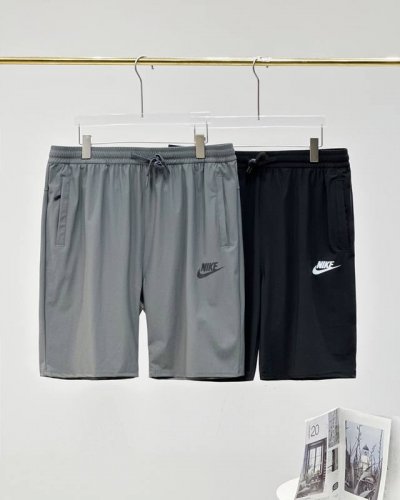 耐克Nike柜子同款户外机能速干短裤 定制小暗格速干冰感面料 冰丝面料透气性强，适合各种环境，跑步时方便排汗，舒适质地轻盈，不易褪色、变形， 腰间松紧弹簧拉绳设
