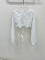 Chan*L 25新款上衣 桂纶美Jennie同款。Coco女孩法式宫廷风露背绑带设计抹胸衬衫！一件难求的爆款定位刺绣水溶花设计！进口提花纯棉衬衫料不易皱。轻盈