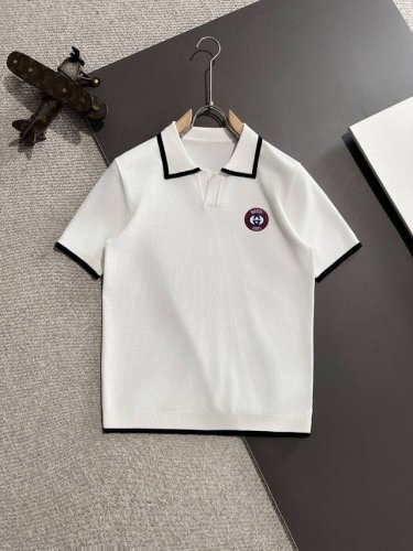 隔天出货 高品质 Gucci 2025春夏新款男款翻领短袖T恤 精梳棉质纱线针织纺棉布面料制作，纯棉的高克重特殊纱，掂起来手感份量十足，上身也比普通T更加有质感