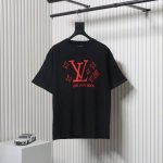 louis Vuitton 路易威登 25Ss 老花字母Logo发泡印花短袖面料采用纯棉毛精梳棉面料，对色定染面料，采用进口水浆发泡厚版印花，前幅胸口处Logo