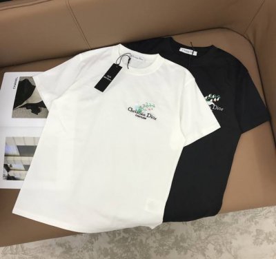 新品定制S, M, L Dio**刺绣铃兰字母Logo圆领短袖T恤 黑色白色