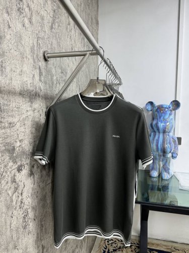 上新 25Ss P家早春新款起脚色织短袖 原版定制 进口纱线色染 经典百搭 码数48-56Jb16