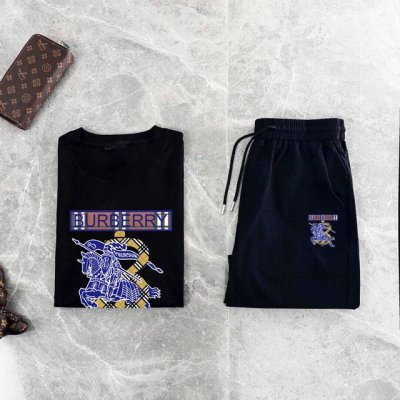 直 品牌 Burberry 巴宝莉 2025新款男士短袖短裤套装！官网同步销售！市面高端版本！手感细腻柔软！让你穿着更加舒适！立体裁剪版型超赞！尺码:M-5Xl