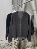 实拍图 最新Miu 24New 叠色针织开衫 颜色：蓝 灰 尺码：Sml P660