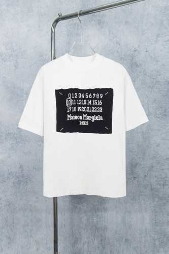 款号：M004# Maison Martin Margiela 梅森马吉拉25Ss 贴布刺绣短袖T恤 Yb一比一开发 100%棉 采用订色订染毛圈纯棉衣面，25