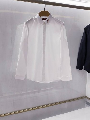 新品} G家男士高端时装款长袖衬衫新品，香港洋行渠道货，爆款之一，经典明星级单品，颜值系与品质兼备的一款衬衫！ 以设计和品质为主导的一款衬衫，通体的设计颇具G家