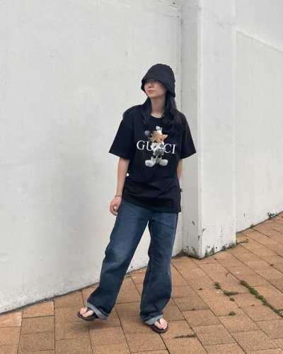 Gucci 古驰 夏季新款米奇短袖T恤 男女同款 采用260克双砂面料 三针五线做工，领口包包边条 今年火爆的品牌 看到了就忍不住要自留一件 正确纹路立体印花