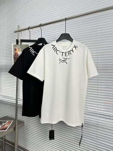 压胶版本 Arc'teryx 始祖鸟夏季新款圆领字母硅胶短袖T恤 官网同步 男女同款 小红书热门爆款 各大网红博主纷纷上身 强烈推荐 面料：32S双纱300克面