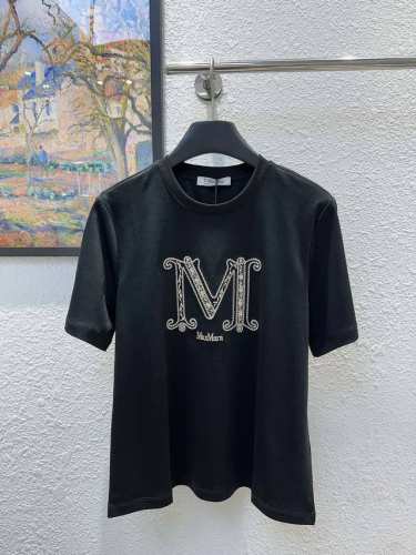 p180Max家！专柜款！胸前重工刺绣钉珠亮片字母Logo图案圆领丝光棉短袖T恤！三标齐全！两色！码数S/M/L，现货发！(M码胸围96衣长60)