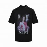 Balenciaga 巴黎世家 Kimk艺术作品艺术签名印花 做旧短袖 Ss25最新款。第一时间研发，巨别市场通货。欢迎对比。面料采用巴黎Zp定织定染全棉双纱。
