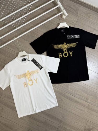 丶上新 Boy短袖 细节图 Boy London25老鹰情侣短袖Tee男女同款 超高版本 经典图案设计朋克不羁！！面料由品牌面料商直接供应 日本进口胶浆印花，这