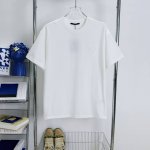 157 当天到货 现货现配 Louis Vuitton路易威登25Ss立体字母万针刺绣提花刺绣短袖T恤 独家首发高定 面料采用300克重双纱精梳棉，定制32支双