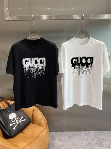 古家 Guccit恤 简约又百搭，“Gucci”字样，像是融化的艺术效果，个性又潮流 面料亲肤柔软，穿着舒适自在，M-3Xl 隔天