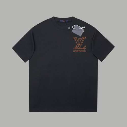 LV 25Ss早春新款 刺绣Lv字母短袖 轻奢主义 男女日常通勤穿搭必备单品 正确版本 欢迎对比 详细特征 320克 % 纯棉双纱汗布面料 同缸定染特种加粗32