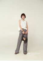 上衣 挂脖吊带女夏设计感宽松休闲外穿无袖上衣背心 面料 丝麻 Smlxl M码胸围122肩宽51衣长64 每个码胸围平铺腰围相差，衣长肩宽相差1厘米，以此类推