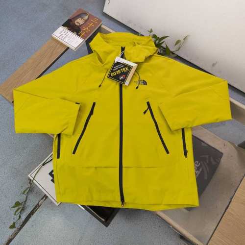 210 【款号：Dx9913】高版本 2025新款The North Face北面Tnf经典字母Logo印花功能性侧边拉链防水透气软壳连帽冲锋衣外套，助你无惧低