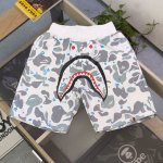 上新 款号 Sc910 2025新款Bape猿人头联名鲨鱼大迷彩夜光荧光图案Logo休闲情侣毛圈短裤五分裤 潮人出街 怎能少了这款吸睛神器 迷彩交织 碰撞出不羁