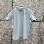 宽窄夏季上新 昂跑On男士无缝压胶Polo翻领短袖。面料使用260克高弹格鲁网新款面料 ，针孔布面 ，细长纤维吸汗透气 速干降温 持续冰凉 有效反射紫外线 无痕