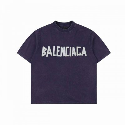 balenciaga 巴黎世家 25Ss 水洗美纹纸胶带炒色破洞短袖T恤 夏日多巴胺水洗美纹纸黄胶带破坏系列 胸口印花采用康丽数码直喷工艺 字母褶皱感形态逼真
