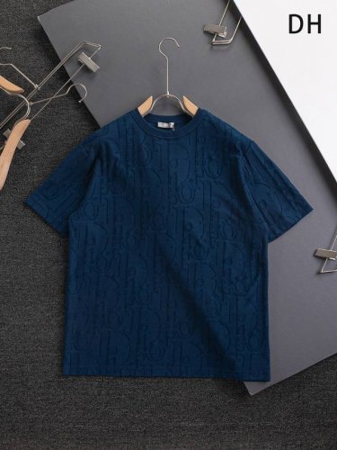 Dior 迪奥 微宽版 Cd 微宽版型S-Xl 25Ss永远不败 经典款 永久精品 专柜永恒经典款 Cd提花满印字母Logo图案 重工艺 男女同款 短袖T恤 棉
