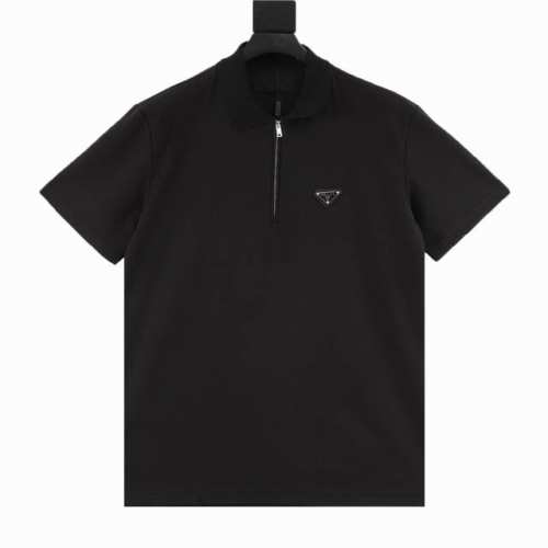 prada 普拉达 胸口口袋半拉链短袖polo衫短袖 原版品质欢迎对比，合身版型polo 衫，选用专柜优质大网眼布珠地棉面料打造，面料手感非常舒服，人手必备款，