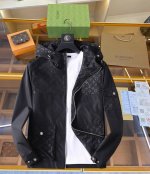 路易威登Lv 高品质 新款夹克外套，秀场新品品相非常完美，记忆面料舒适保暖，三标齐全，色泽饱满诱人，非常出彩的设计，轻松将时髦感进阶，做工极为考究严谨，走线工整