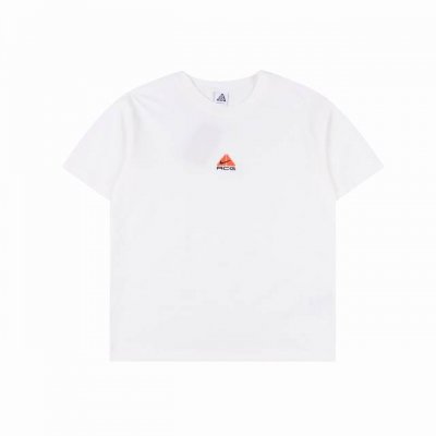 Nike Acg系列 专柜款复古情侣 刺绣短袖 百分百纯棉 G汗布材质 透气舒适 进口机器刺绣 随意搓洗不褪色不变形 全套三标辅料齐全 百分百的重工好货 小哥哥