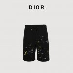 Dior迪奥Cd 刺绣涂鸦毛圈短裤 面料采用380G纯棉毛圈面料，订染颜色后整蚀毛处理，对照原版做丝滑超柔处理， 布面肌理股线清晰明显，垂感一级棒，做工精致都到