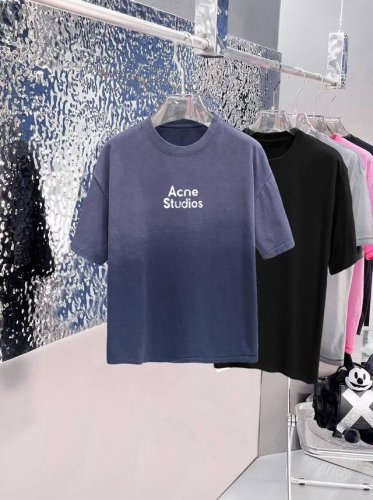Acne Studios 25官网同步发售 欧美流行趋势 洗水分层工艺 洗水纯棉面料 柔软舒适细腻 大幅印花 提升档次 宽松版型更显气质。M-2Xl 下单提供身