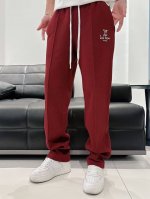 P330休闲裤 季度：2025春夏款 尺码：M-4Xl 版型：修身直筒裤型 工艺：针织提花儿料 重榜梯极双面 前幅工Logo做拼色刺绣工艺