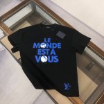 Clouis Vuitton Lv 路易威登 2025最新款短袖T恤，绝对的顶级爆款，原版一比一面料，胸前Logo更显得不凡跟高档，大气，简约，基础，耐看，但又