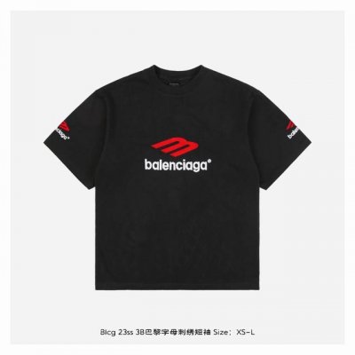 balenciaga 巴黎世家 23Ss 3B巴黎字母刺绣短袖 采用16支精梳赛络纺平纹布对板环保硫化染色，成衣克重330克，无尘烧毛加食毛工艺，确保布面清晰上