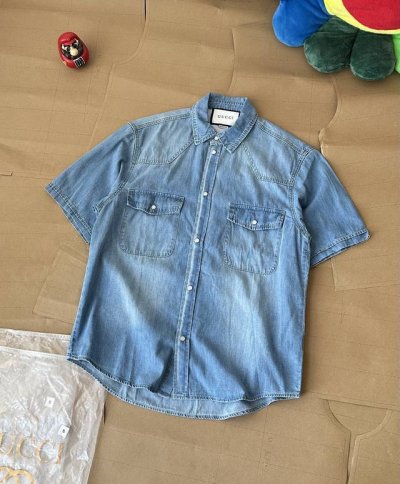 Gucci后背贴布立体刺绣 贴袋翻领短袖牛仔衬衫 X猫在售 0，原版牛仔棉面料，手感柔软舒适一Bi一定位开模，走线百分百还原，后背立体贴布绣 全套Y版三标辅料齐
