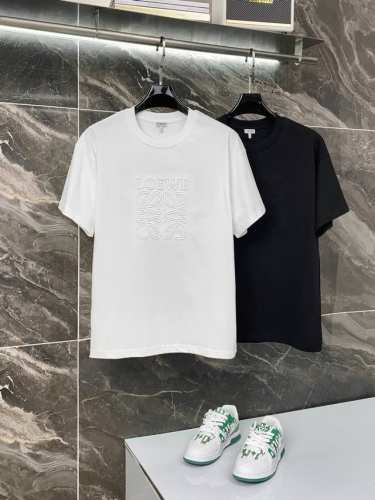 Loewe 25Ss 罗意威 高品质320克 前幅精工刺绣 灵感源自八十年代复古 原版面料 官方同款 短袖T恤 同缸染面料 手感非常舒服 春夏最新砖柜同步 时尚